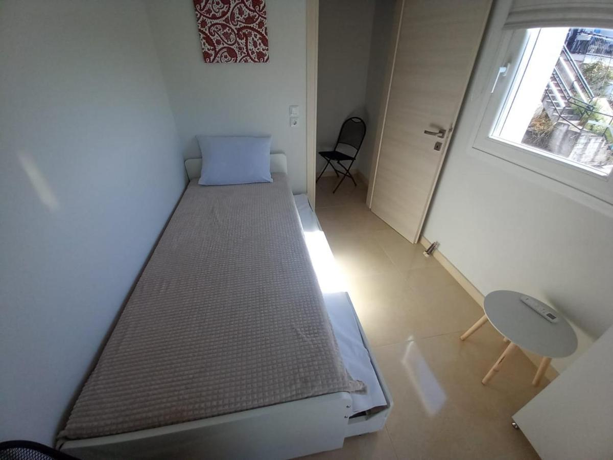 Appartement Elenis House à Néa Péramos Extérieur photo