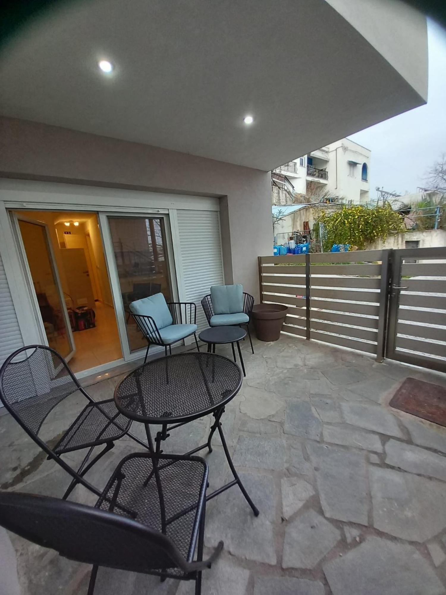Appartement Elenis House à Néa Péramos Extérieur photo